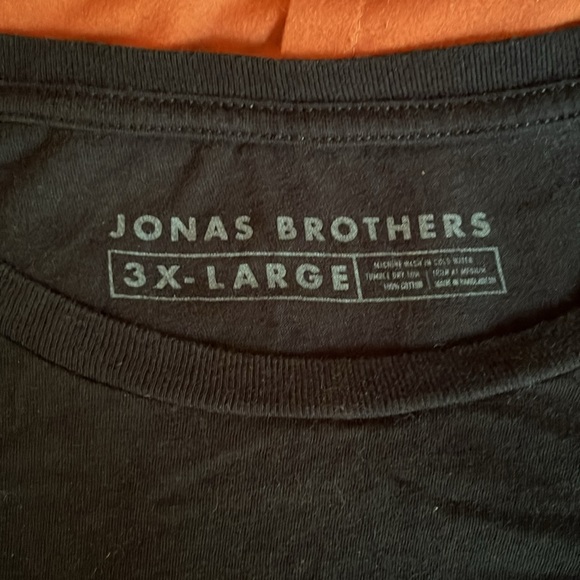 Jonas Brothers THE TOUR Concert Tee - Picture 2 of 2